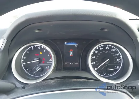 2022 Toyota Camry Le z USA, uszkodzony, nr VIN 4T1C11AK9NU704421